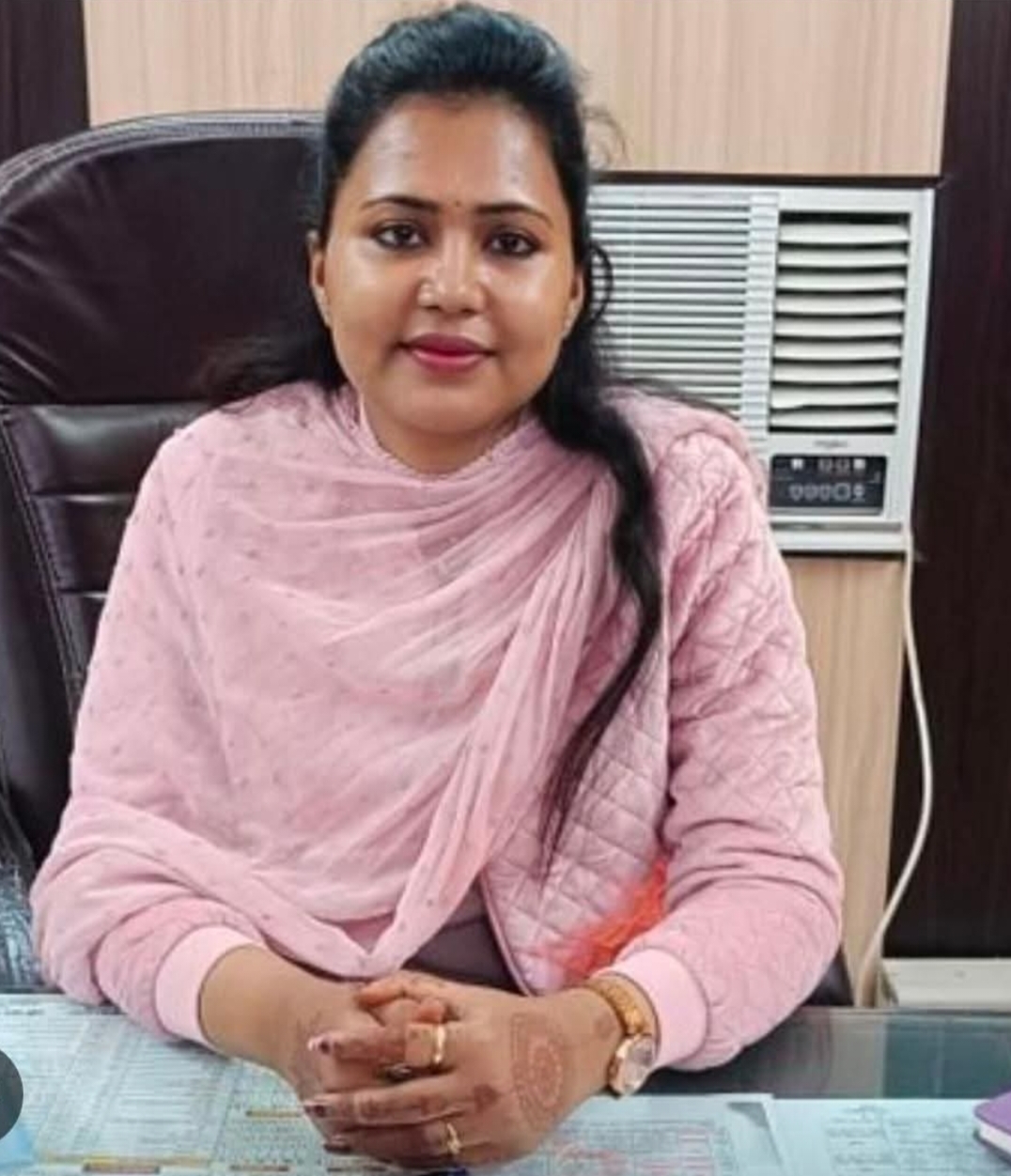 गाजीपुर में बड़ा प्रशासनिक फेरबदल: मुख्यमंत्री के निर्देश पर DPRO रमेश चंद्र उपाध्याय का तबादला, नमिता शरण संभालेंगी कमान